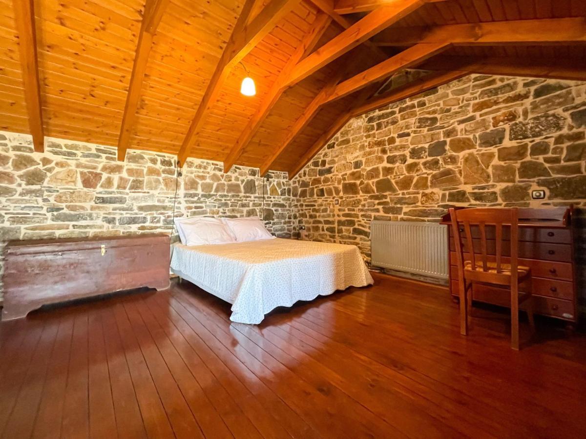 Echo Traditional House - Ηχώ Παραδοσιακό Σπίτι Embonas Exterior photo
